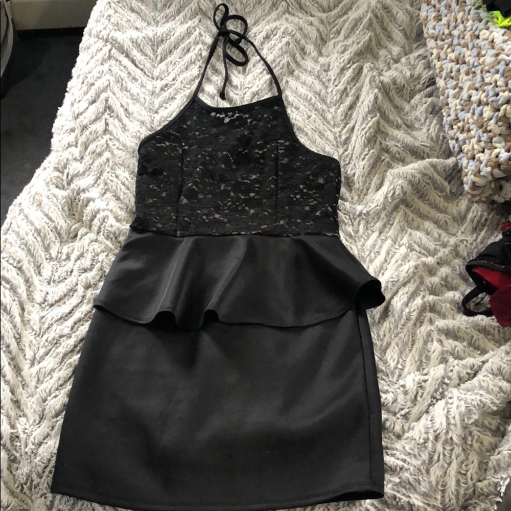 ⭐️B2G1⭐️ Deb Black lace & tan dress